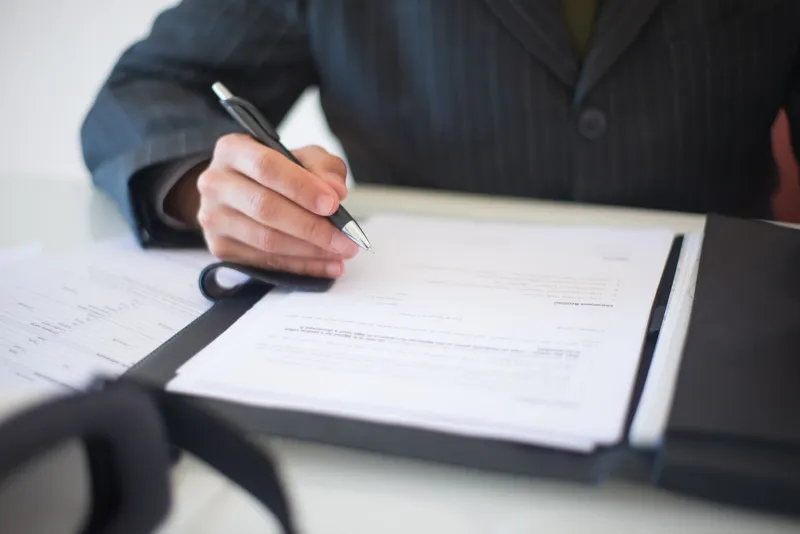 Contracts Left to Chance: The Quiet Financial Haemorrhage Undermining British Business Growth